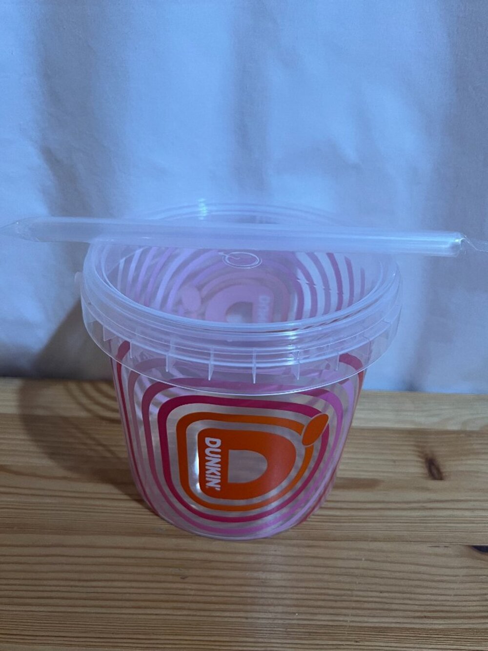 Dunkin Donuts Limited Edition 48 Oz Drink Bucket Cup & Straw Used Good Condition